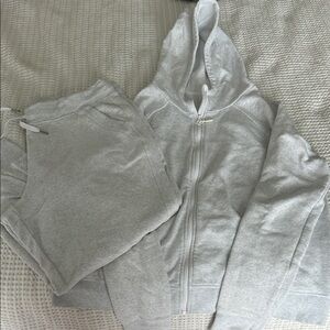 White Marled Hoodie and Sweatpants Set
